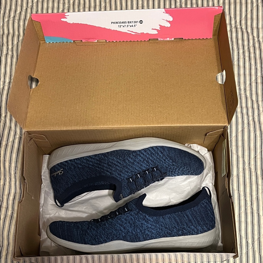 Skechers Navy Knit Casual Sneakers